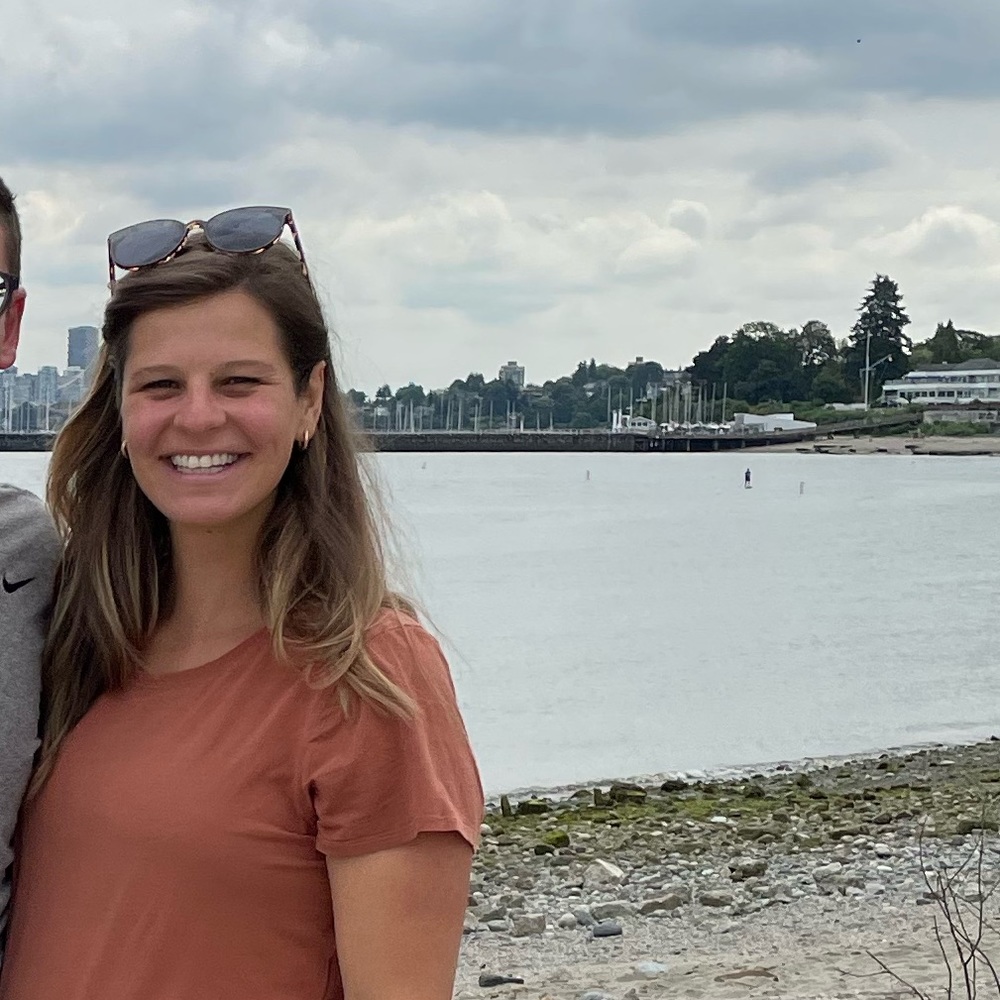 Meet your Posher, Emily